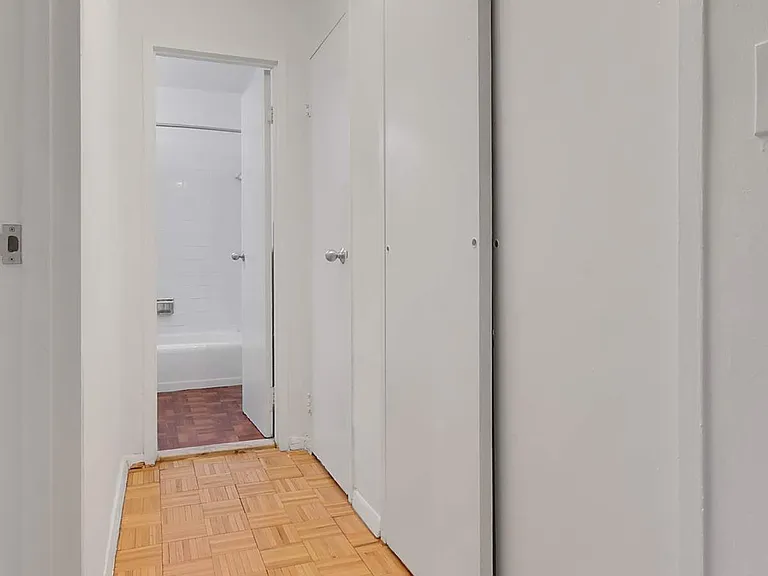 382 Central Park W #18V — Photo 7
