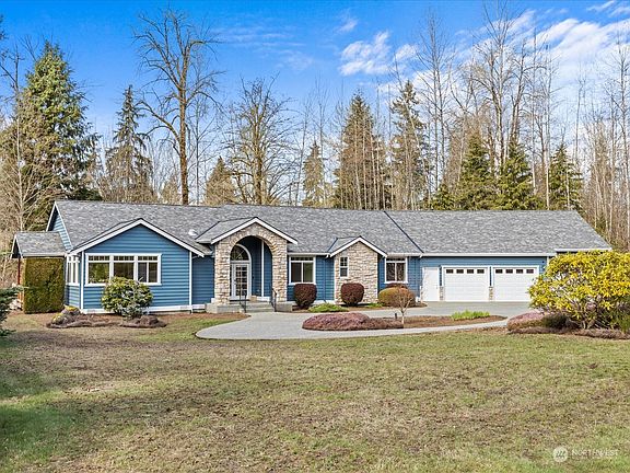 3rd image of 11831 338th Avenue NE