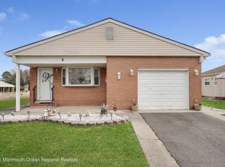 6 Olympic St, Toms River, NJ