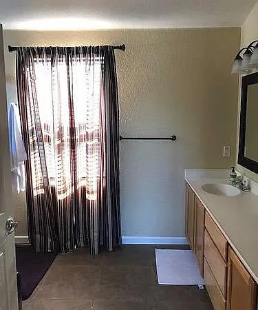 316 Bridle Path — Photo 2