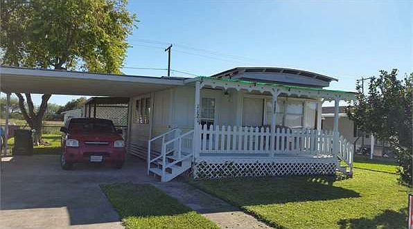 1st image of 1121 S Palmera Dr