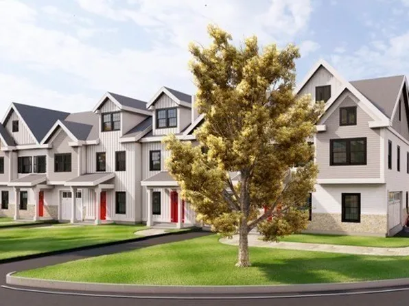 34 Central St #34, Byfield, MA 01922