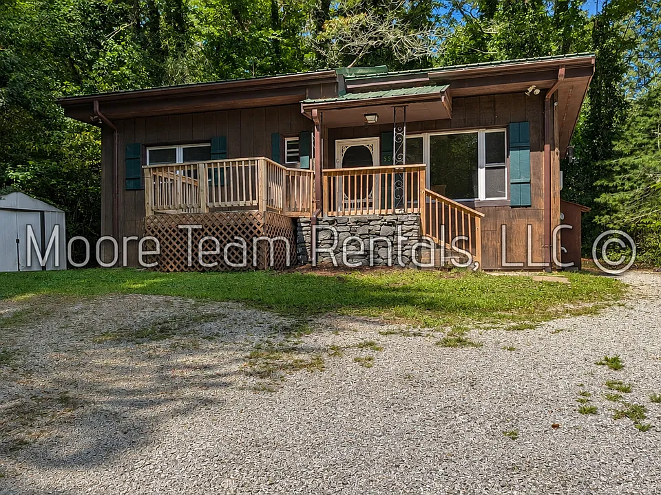 536 Fairway Dr