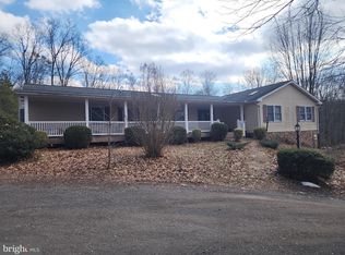 429 Dark Hollow Rd, Shermans Dale, PA 17090