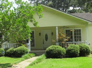 15 Little Pacific Dr, Hattiesburg, MS 39402