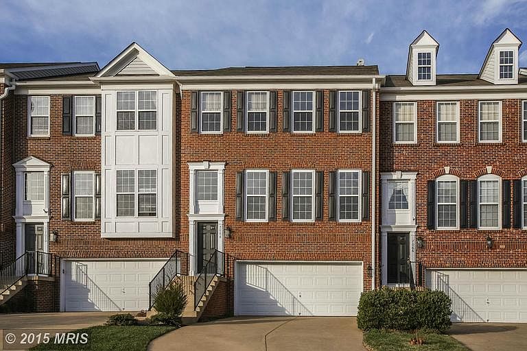 1st image of 7068 Courtyard Way