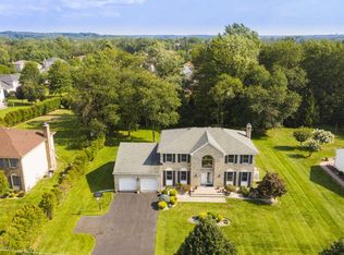 5 Wyncrest Rd, Marlboro, NJ 07746