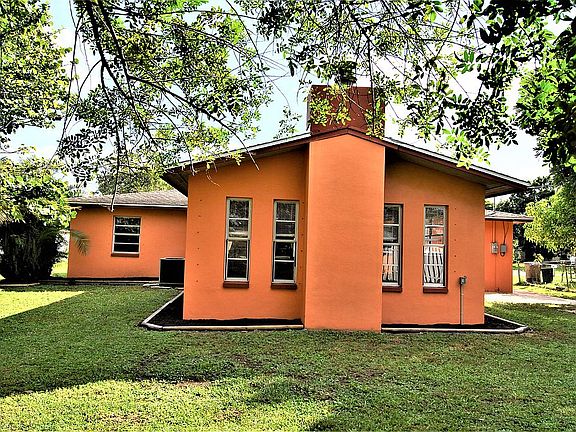 Rear photo of family room