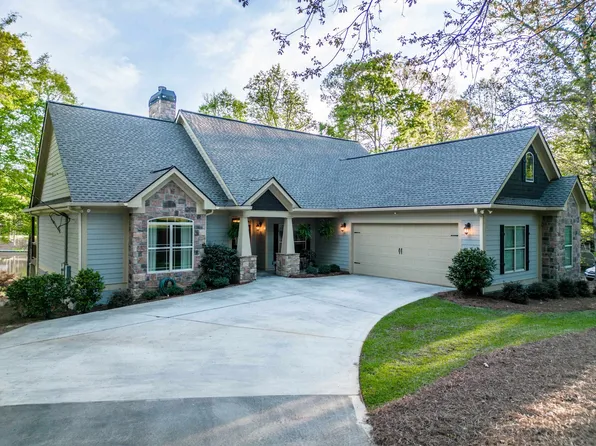 103 Lakeside Dr, Buckhead, GA 30625