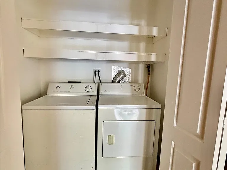 10422 39th Ave #1-A — Photo 2