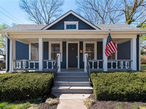 20 S Lincoln St, Liberty, MO 64068