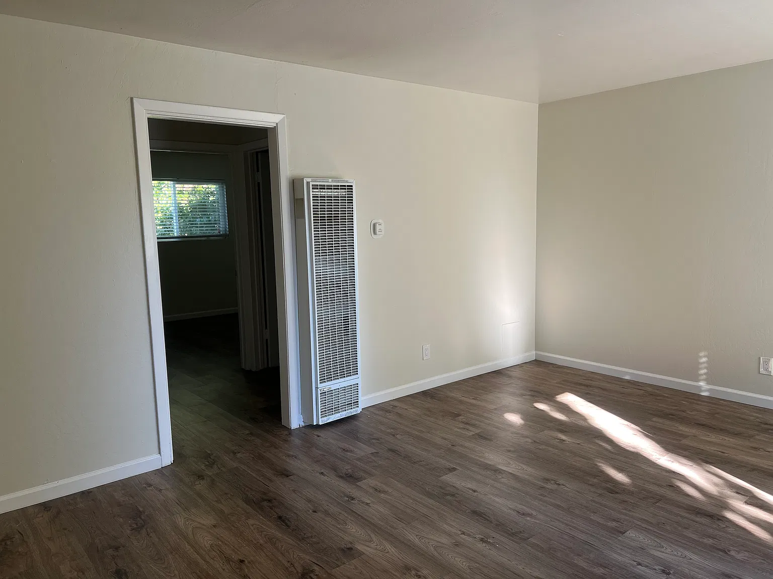 2 bed, 800 sqft, $2,050 — Photo 3