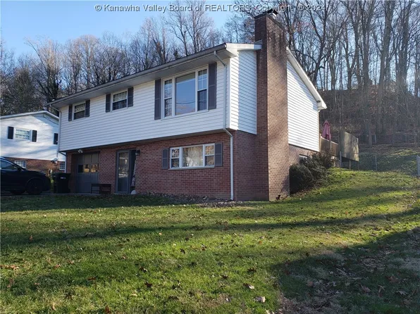 104 Brookhaven Cir, Nitro, WV 25143