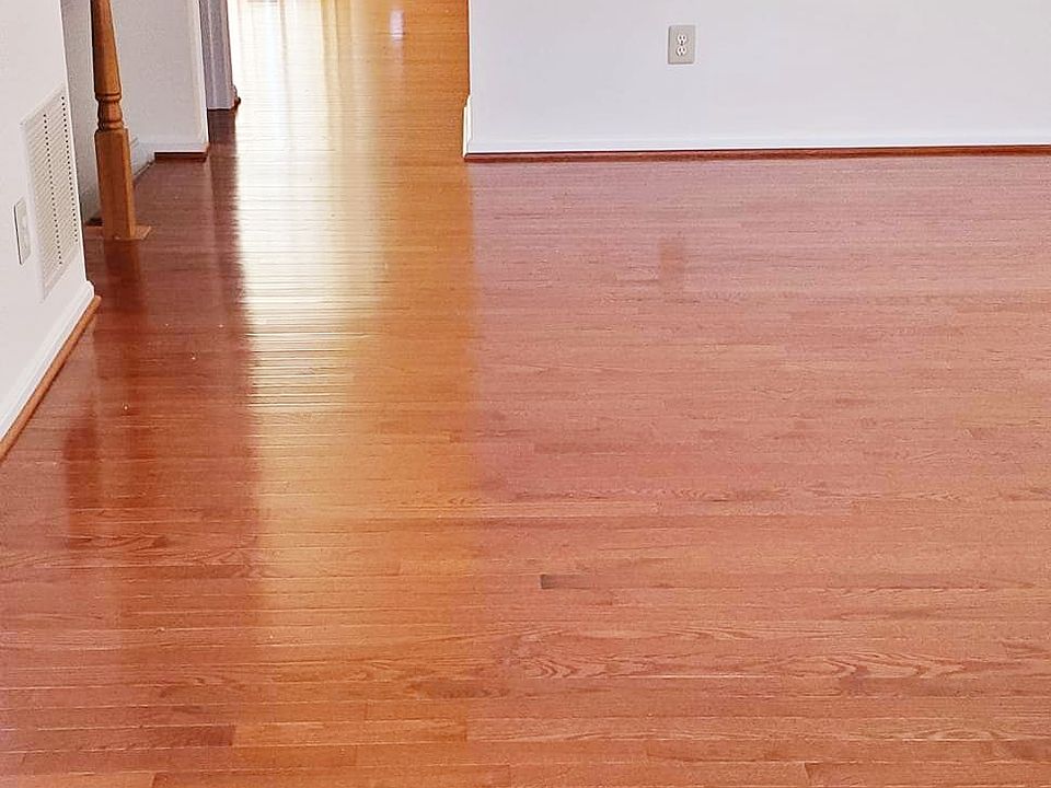 2nd image of 12 Severn Tree Blvd