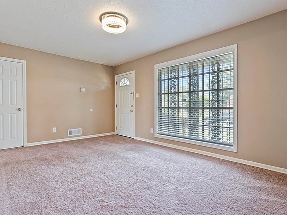 3rd image of 4445 Don St