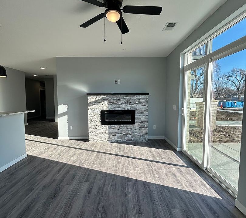 1st image of 2724 Silver St #103