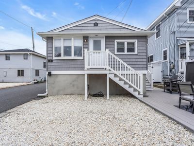 25 E Sea Way, Lavallette, NJ, 08735