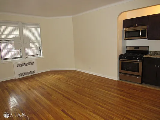 Rented by Kian Realty | media 10