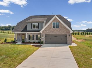 252 Sandpiper Dr, Lexington, NC 27295