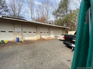 251 Springdale Dr, Forest City, NC 28043