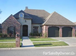 206 Windchase Dr, Lafayette, LA 70508