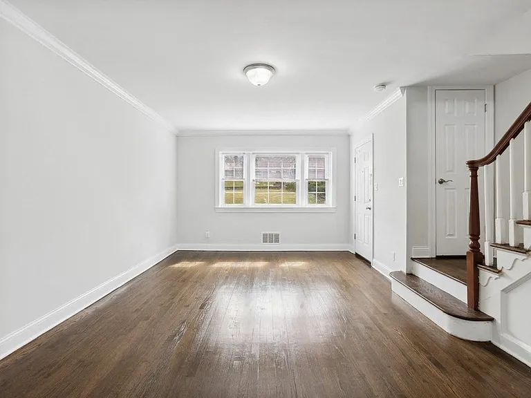 Scotland Park Townhomes — Photo 3