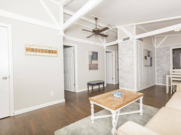 4th image of 4222 Saint Linus Ln
