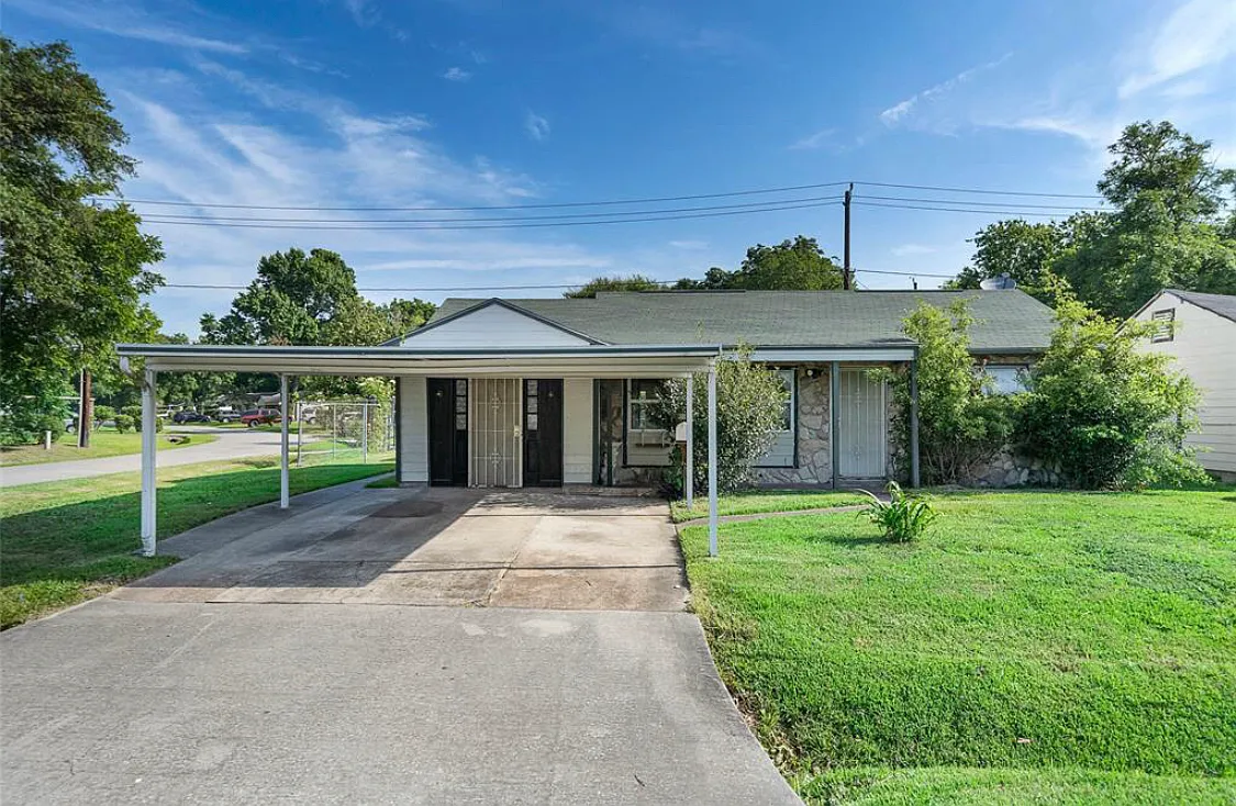 Stallings — Photo 1