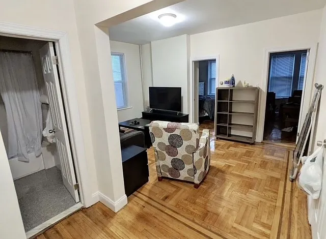 24-24 27th St #1B — Photo 2