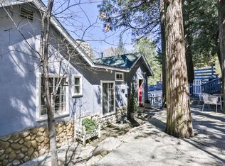 23914 Wildwood Ln, Crestline, CA 92325