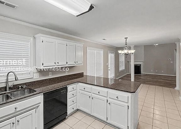 4th image of 2901 Old Well Ln