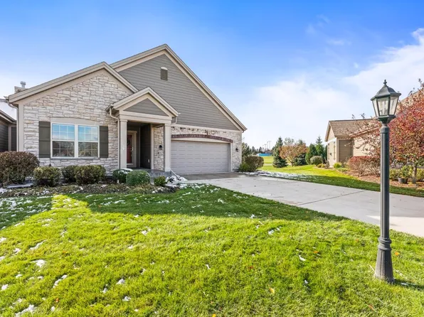 W179N11395 Island View COURT, Germantown, WI 53022