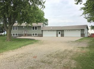 6868 State Highway 22, Walters, MN 56097
