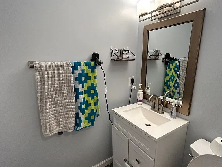805 N Barton St — Photo 11