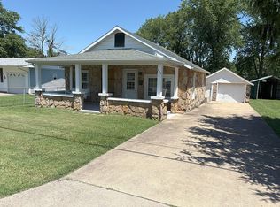 323 W Grant St, Republic, MO 65738