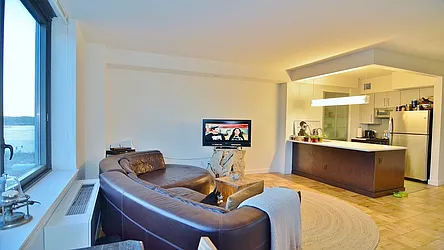 Rented by Park Property Advisors