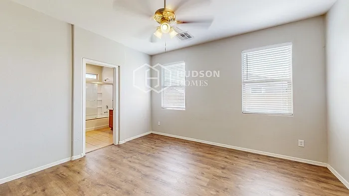 7429 W Saint Catherine Ave — Photo 11