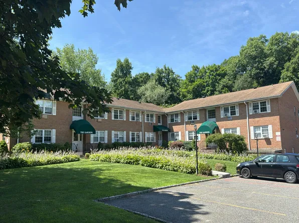 260 West St APT 7B, Mount Kisco, NY 10549