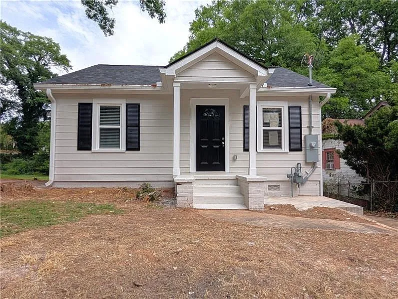 3 bed, 2.0 bath, 1100 sqft, $1,650 — Photo 1