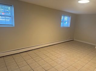 8716 S Roberts Rd APT GS, Hickory Hills, IL 60457