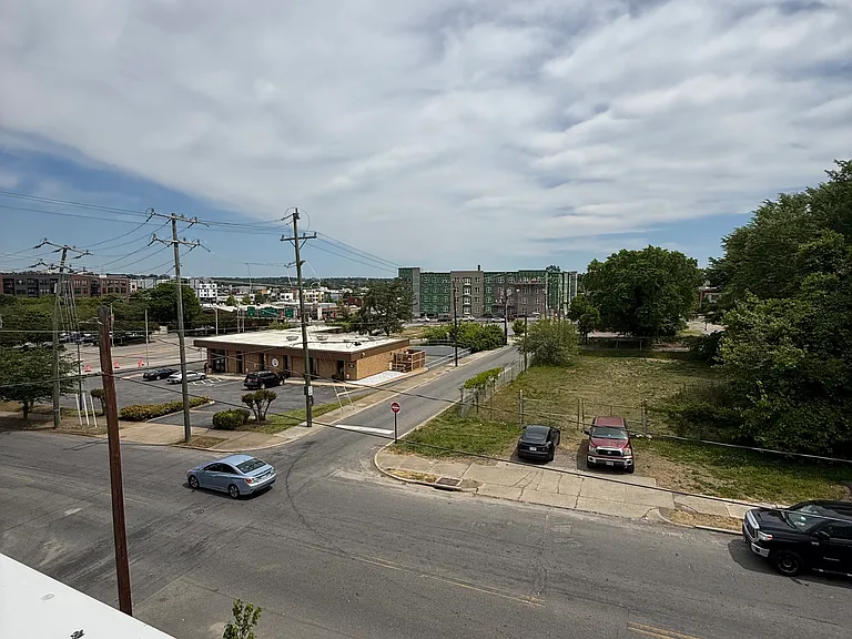 903 Bainbridge St #B — Photo 21