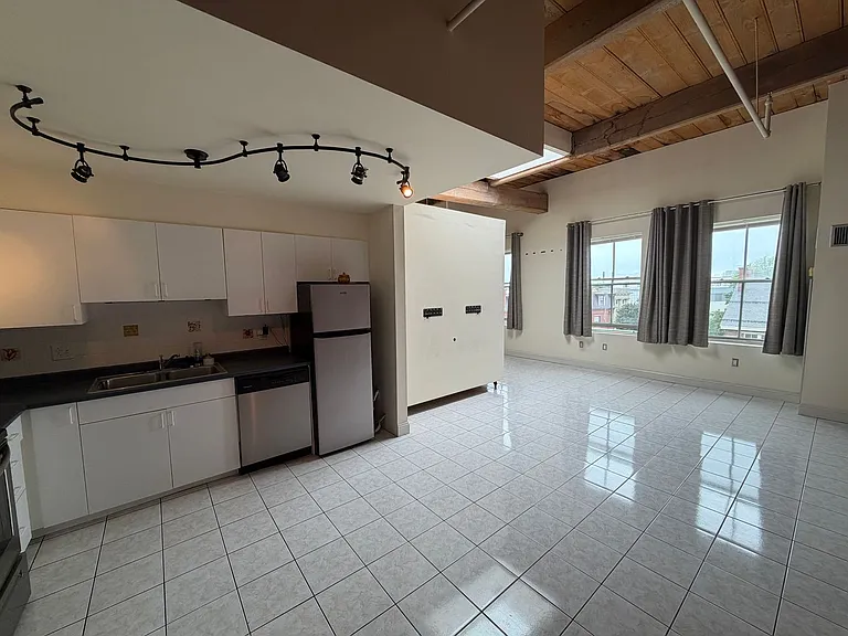 172 Middle St #506 — Photo 4