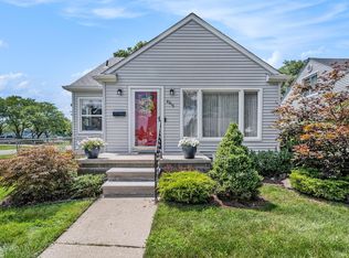 2615 Wakefield Rd, Berkley, MI 48072