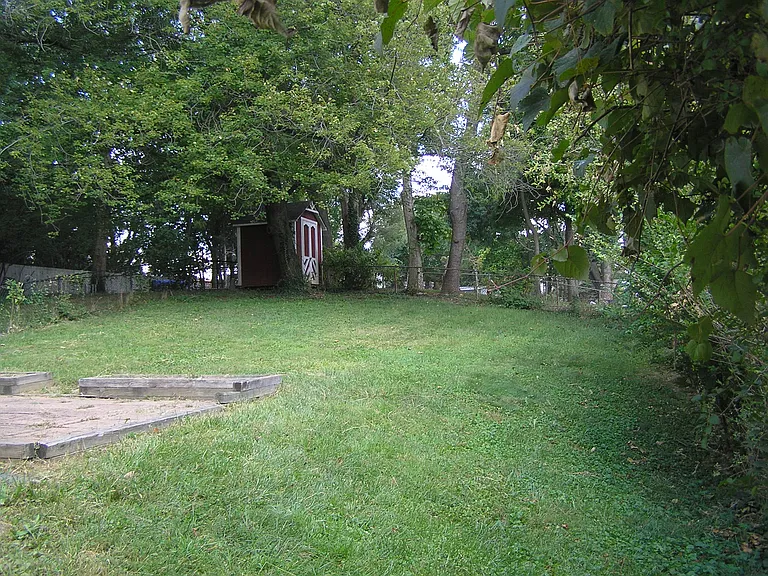 4131 Leonard Dr — Photo 8