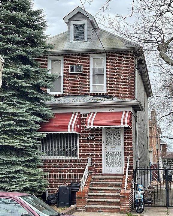 1st image of 1307 E 46th St