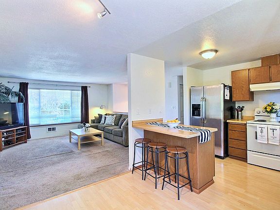 4th image of 3446 53rd Ave NE