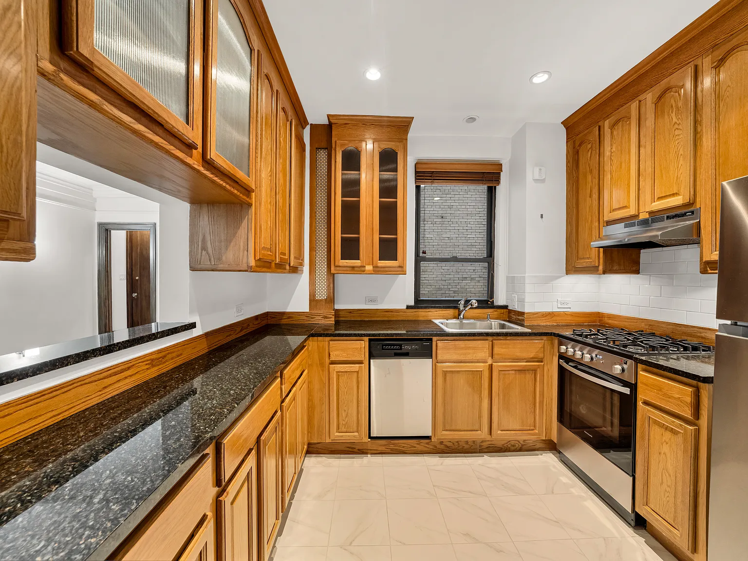 120 West 58th Street — Photo 2