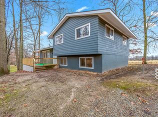 2757 Taylor Rd, Hillsdale, MI 49242