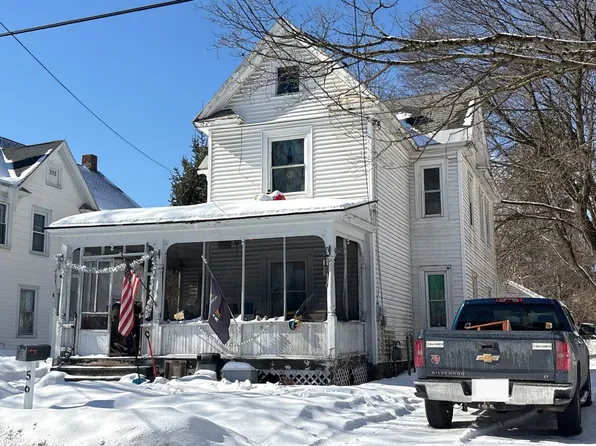 56 Walnut St, Glens Falls, NY 12801