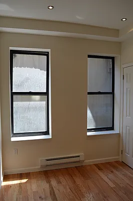 Rented by CoSo Apartments | media 38